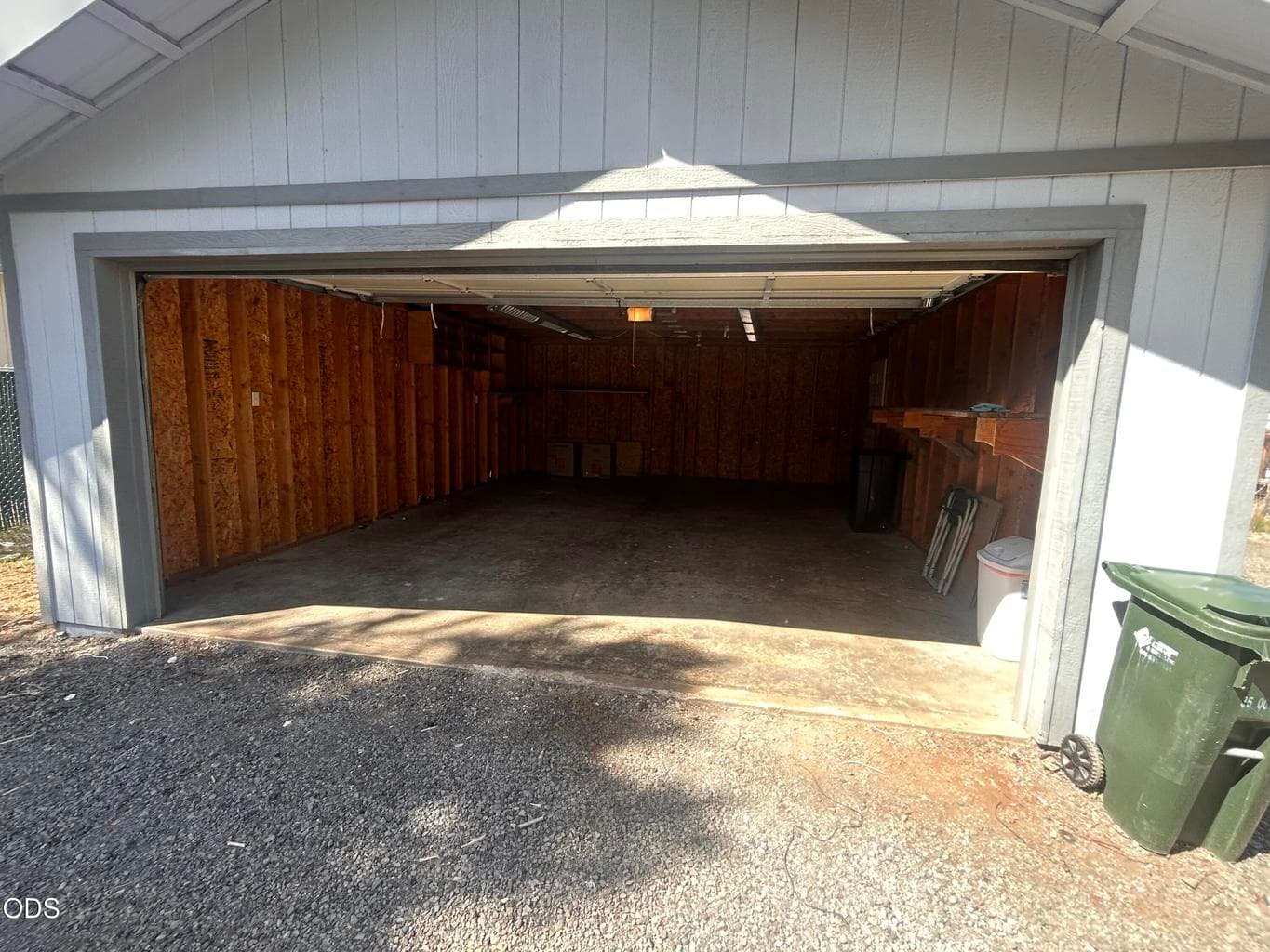 Detached Garage