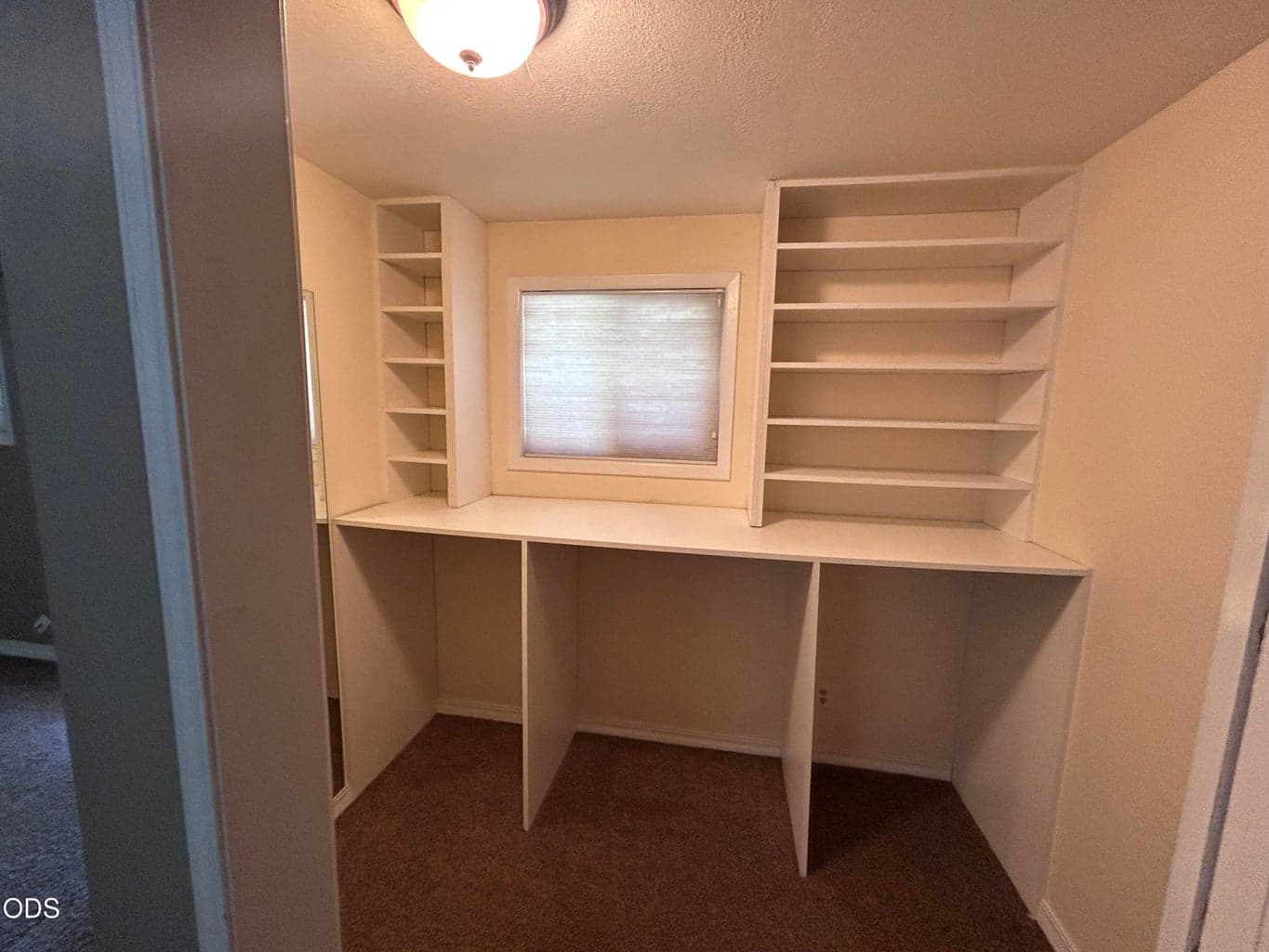 Photo of 52643 Center Drive 16 of 36