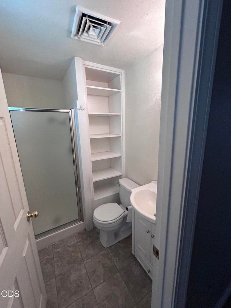 Photo of 52643 Center Drive 24 of 36