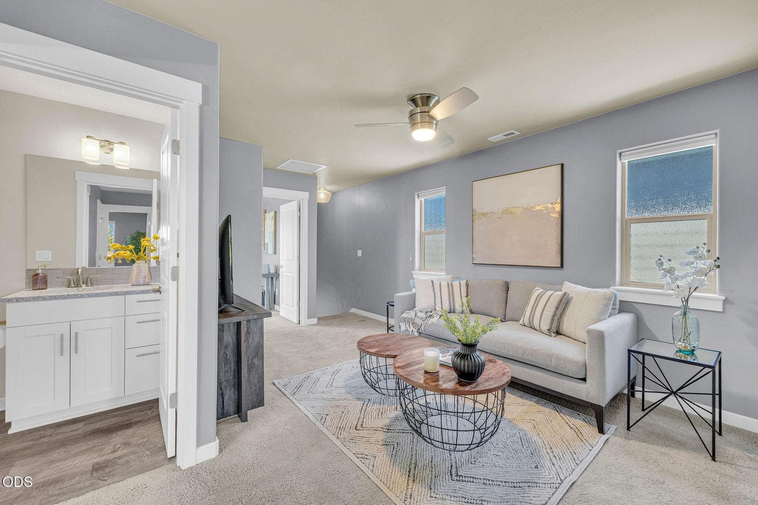 Photo of 61094 SE Sydney Harbor Drive 16 of 41