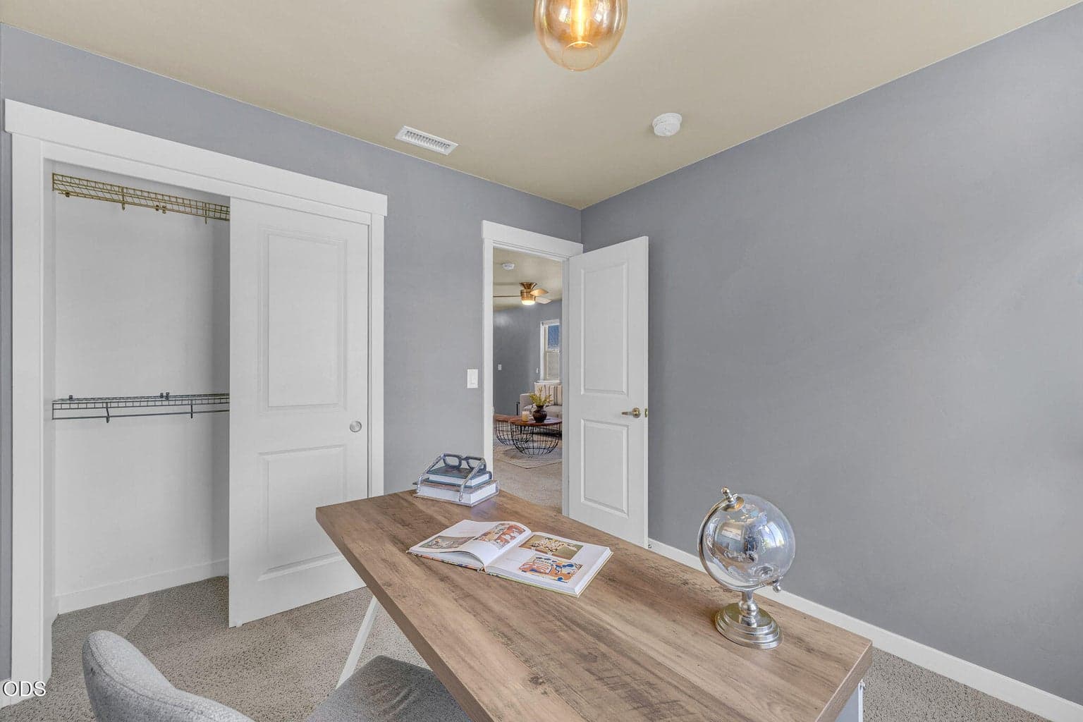 Photo of 61094 SE Sydney Harbor Drive 25 of 41