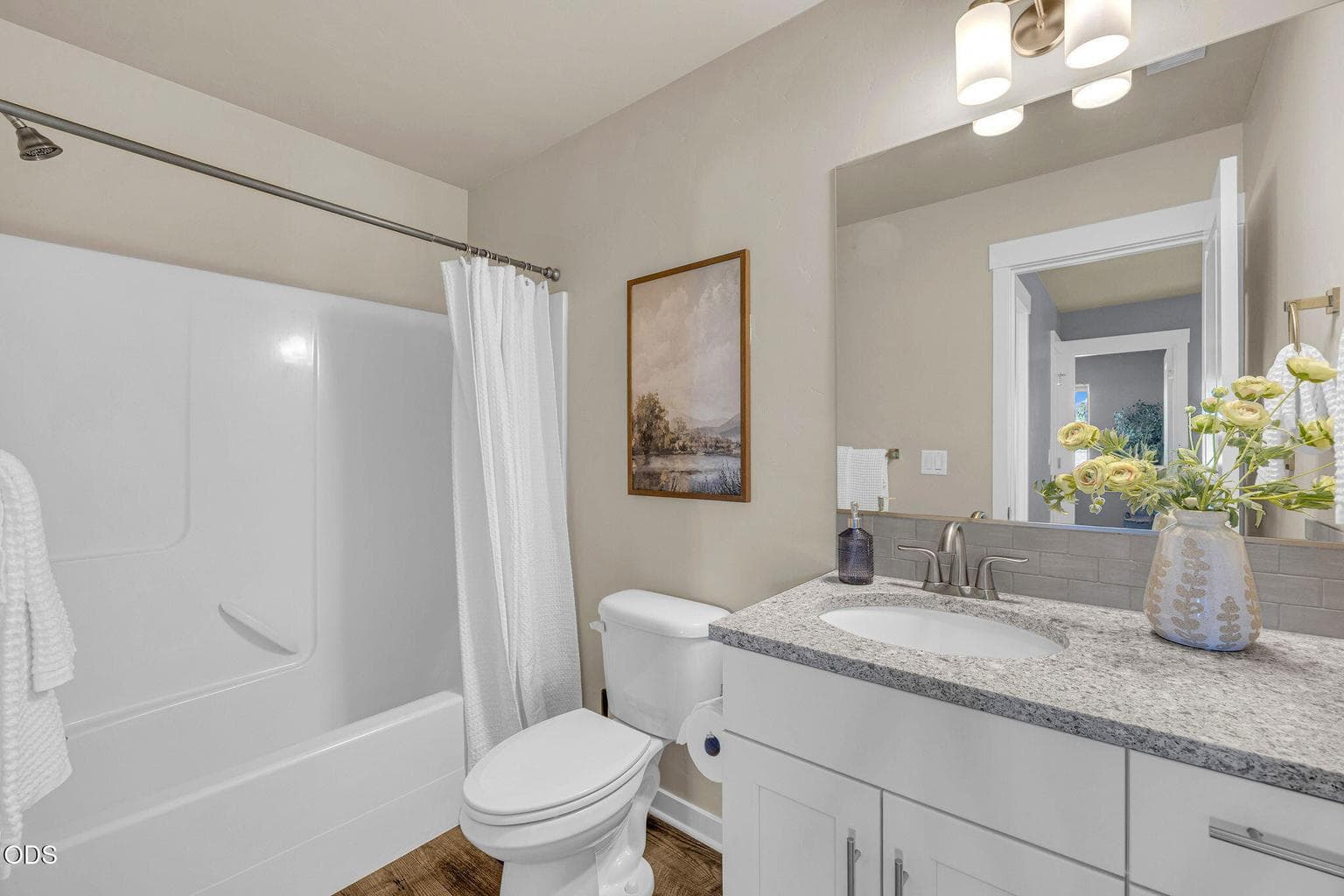 Photo of 61094 SE Sydney Harbor Drive 26 of 41