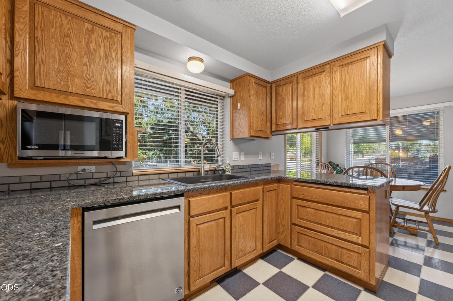 Photo of 854 SW 23rd Court 8 of 29