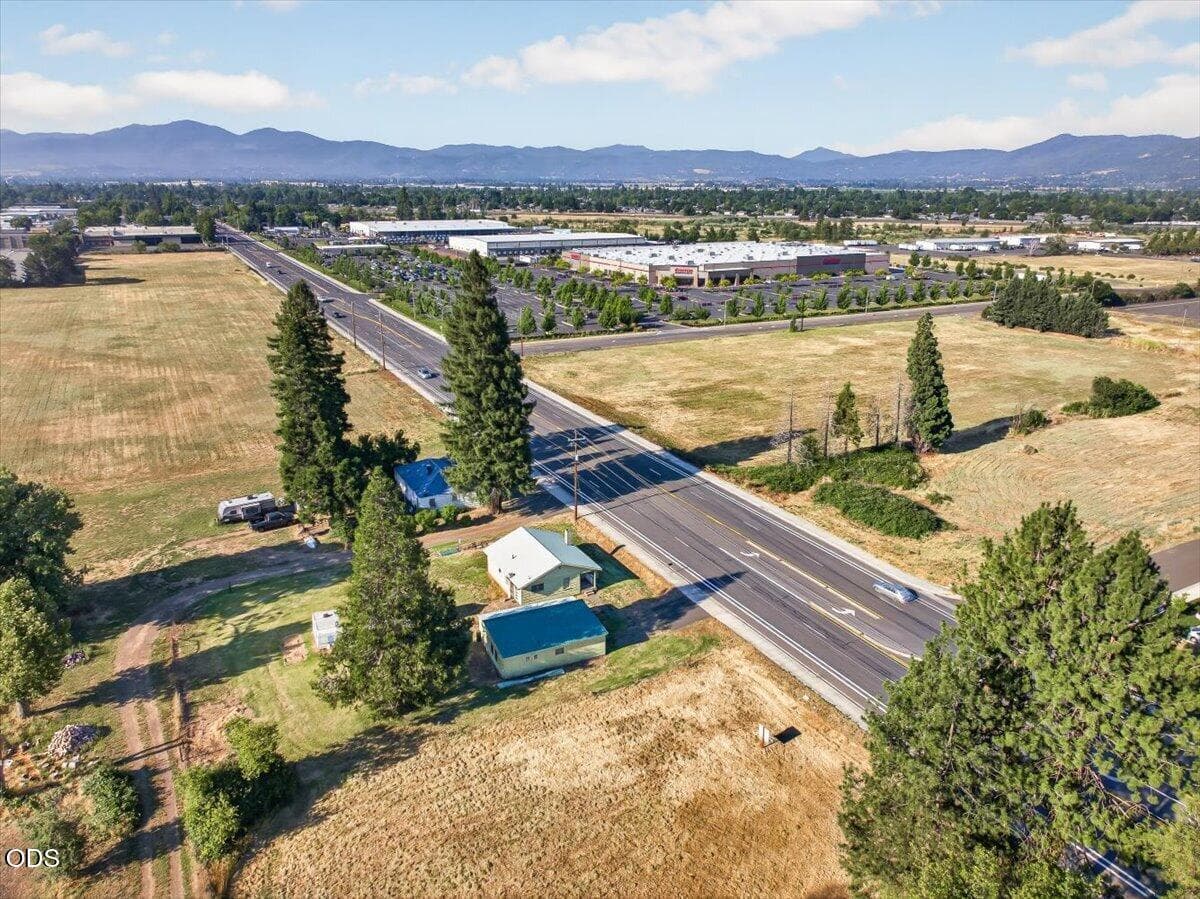 Photo of 4082 Table Rock 2 of 35