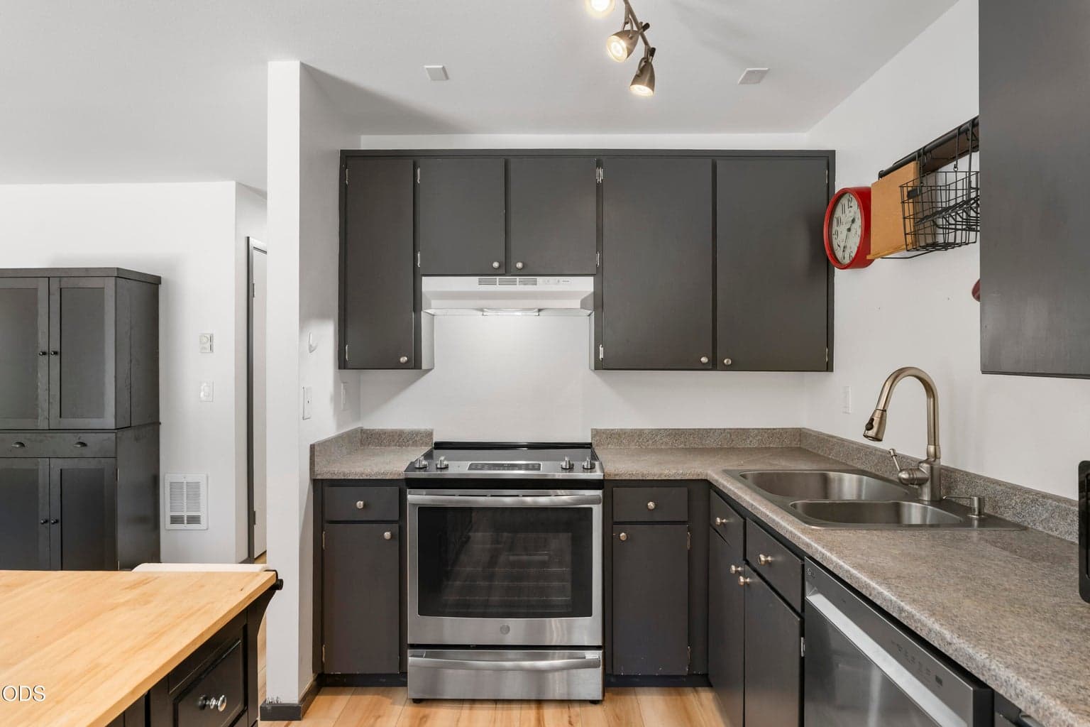 Spacious kitchen
