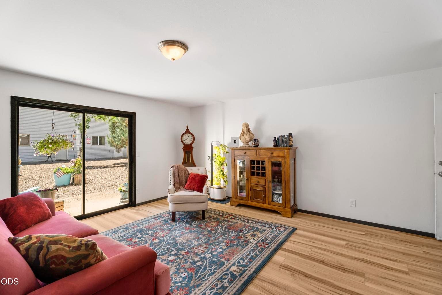 So much natural light and fresh air!