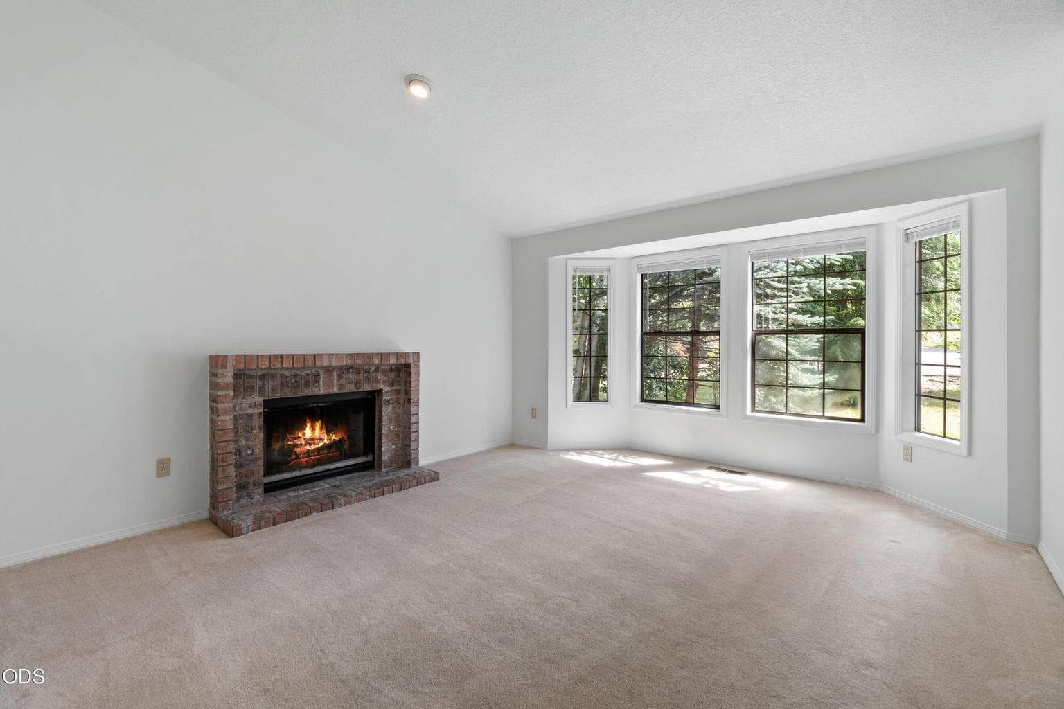 Photo of 383 140th 5 of 38