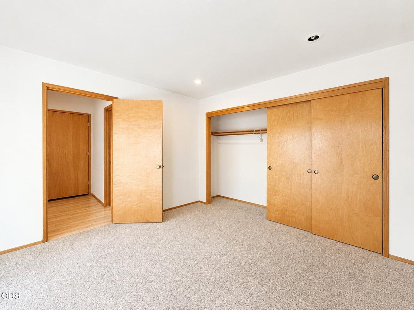 Photo of 1952 NE Otelah Place 14 of 25