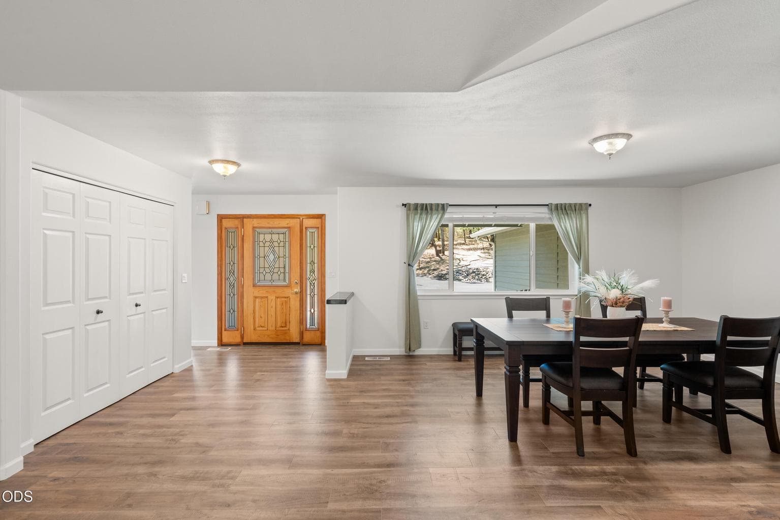 Photo of 1281 Pinnon 3 of 54