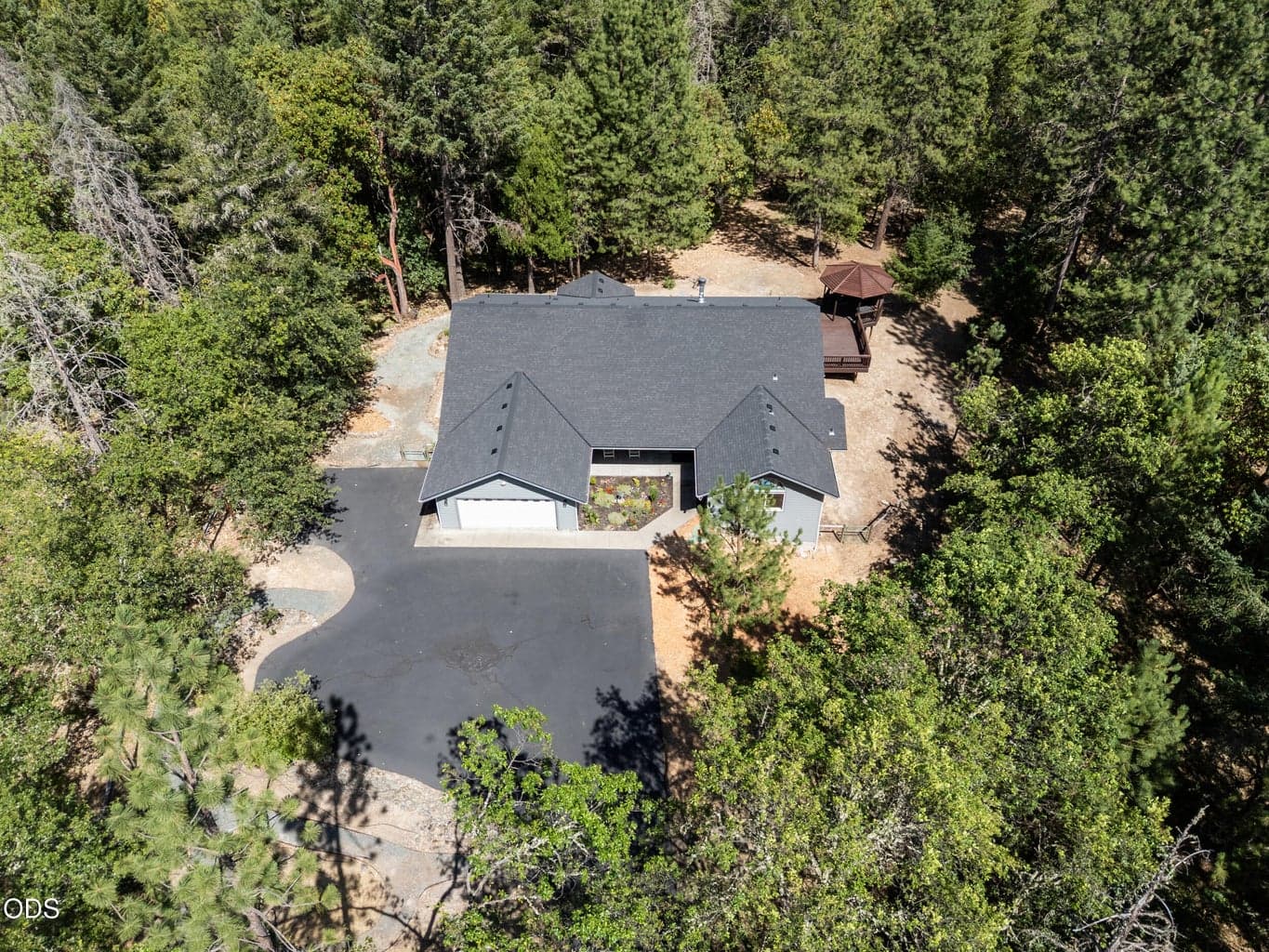 Photo of 1281 Pinnon Road 1 of 28
