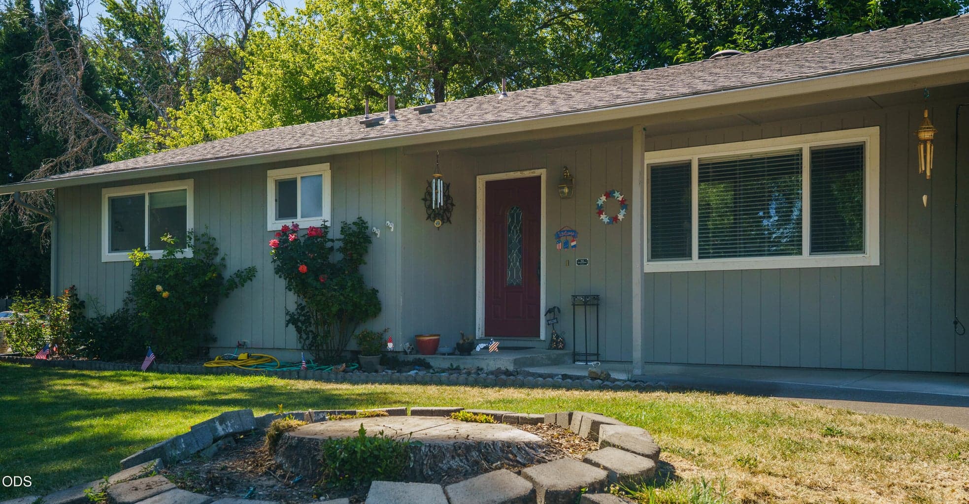 Photo of 609 Archwood 1 of 14