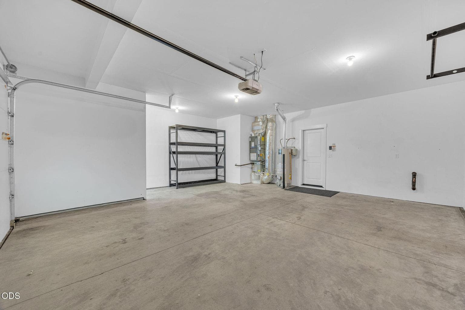 Photo of 61094 SE Sydney Harbor Drive 29 of 41