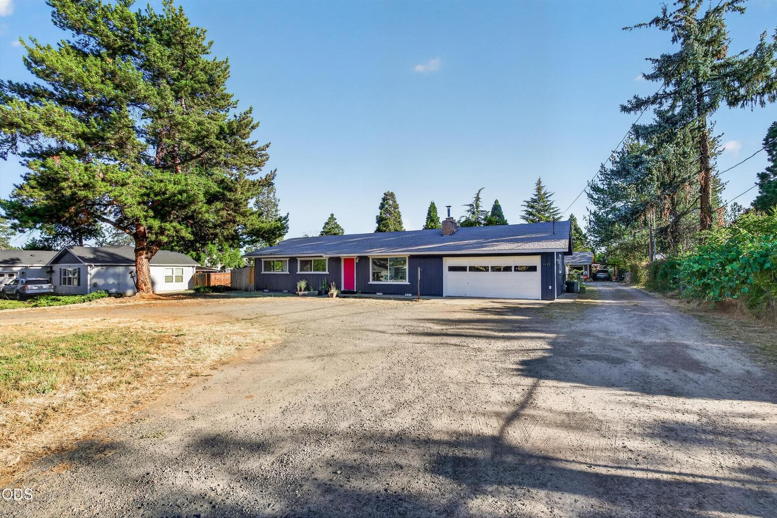 Photo of 2425 McAndrews 1 of 21