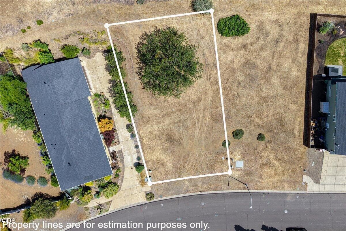 Photo of 4359 Vista Pointe 2 of 12