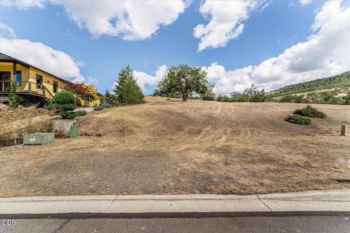 Photo of 4359 Vista Pointe 5 of 12