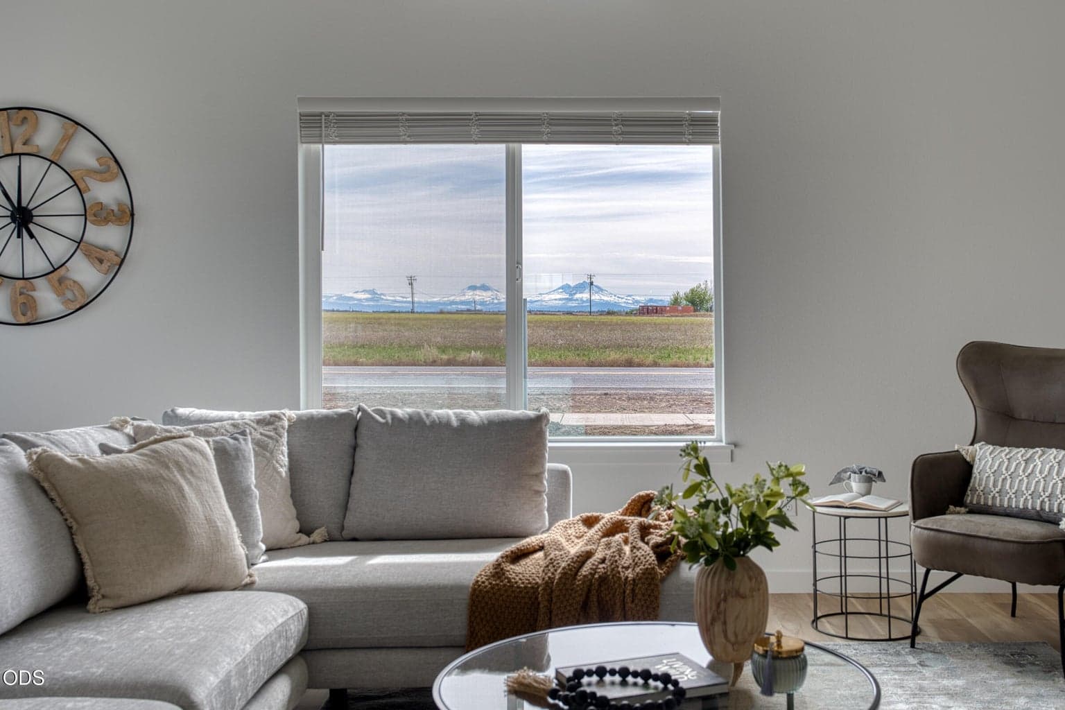 Photo of 201 SE Peppermint Loop 10 of 37
