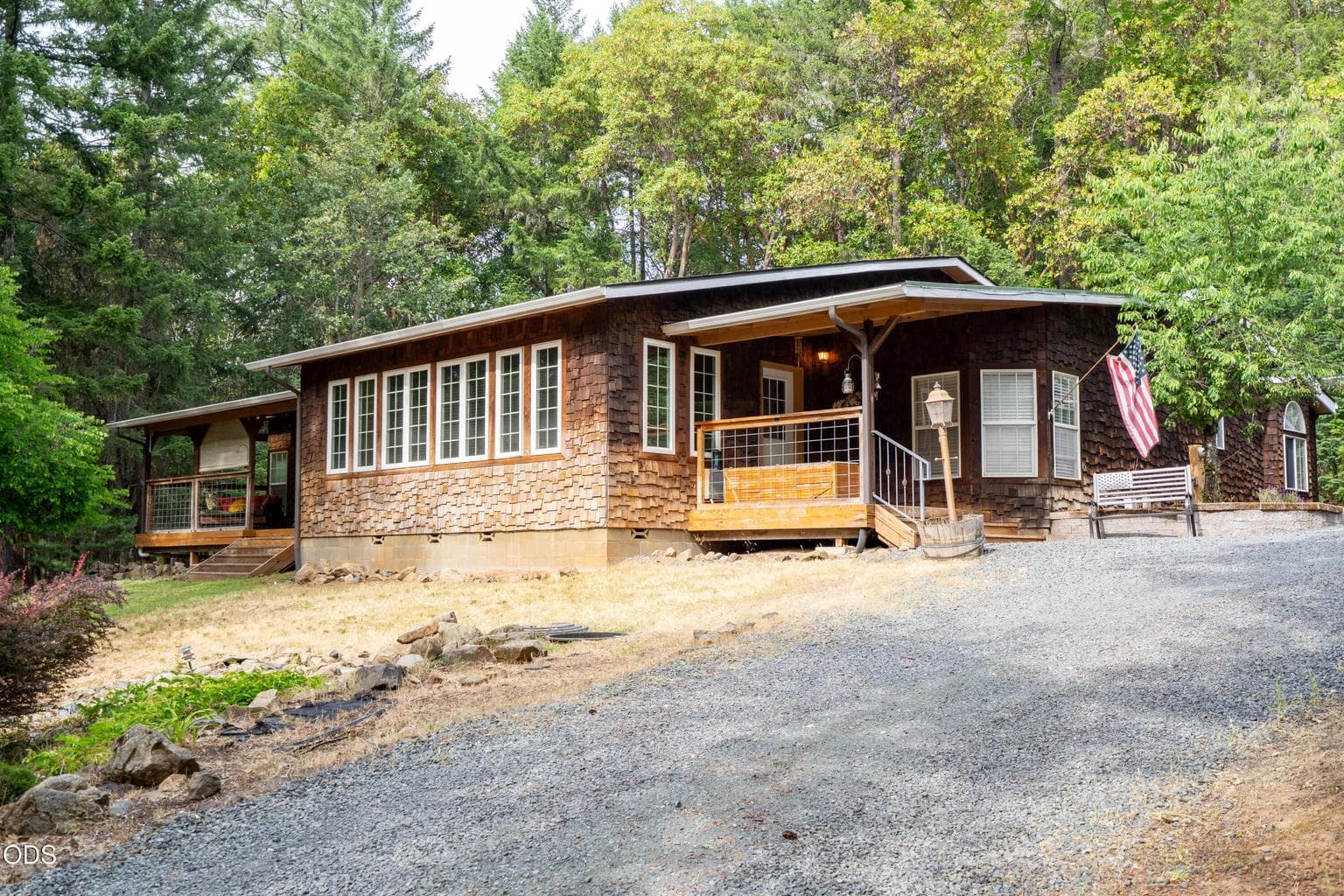 Photo of 271 Highwood 5 of 74