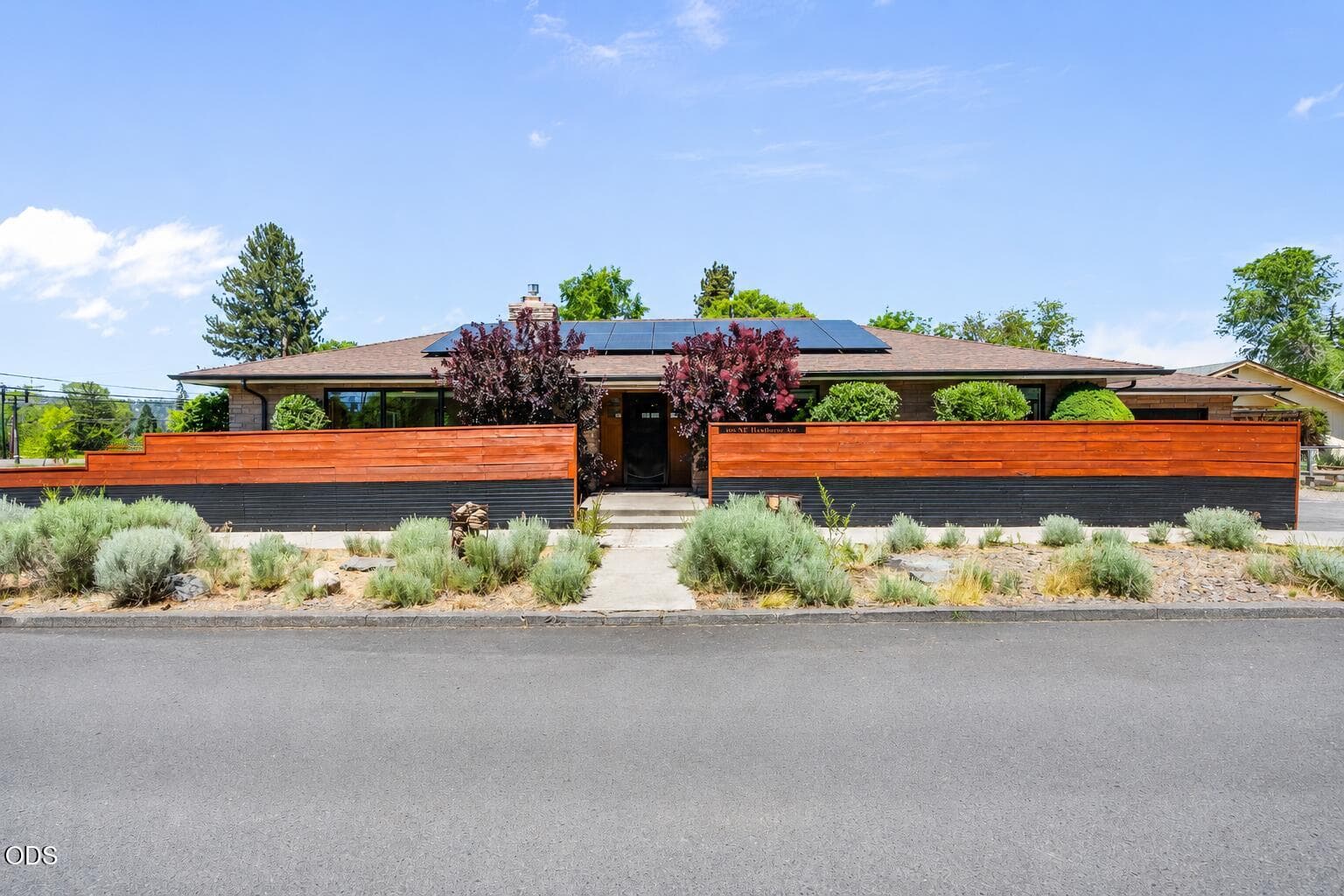 408 Hawthorne