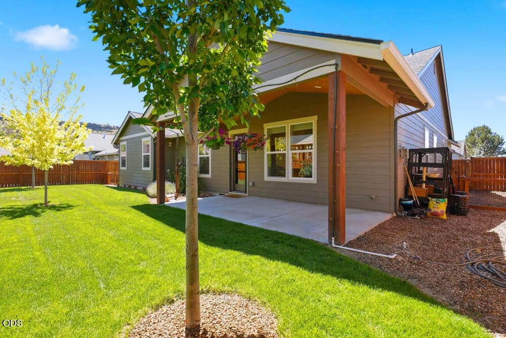 Photo of 406 SE Sumner Drive 41 of 54
