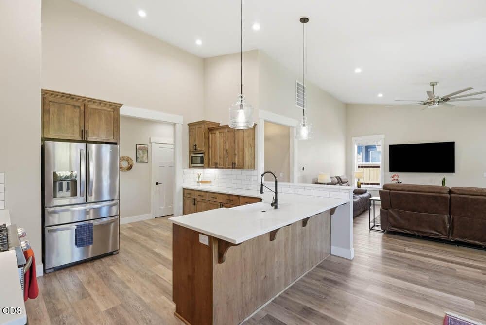 Photo of 406 SE Sumner Drive 18 of 54