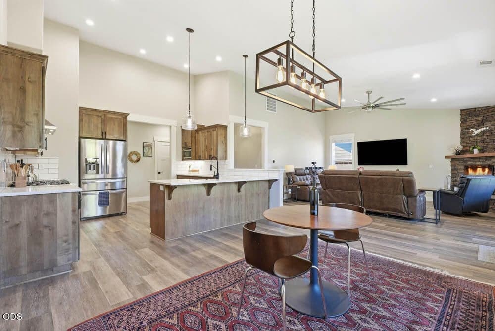 Photo of 406 SE Sumner Drive 22 of 54