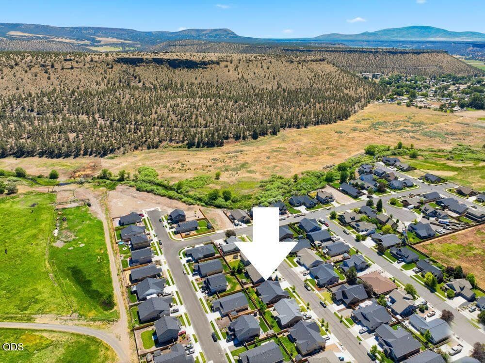 Photo of 406 SE Sumner Drive 52 of 54