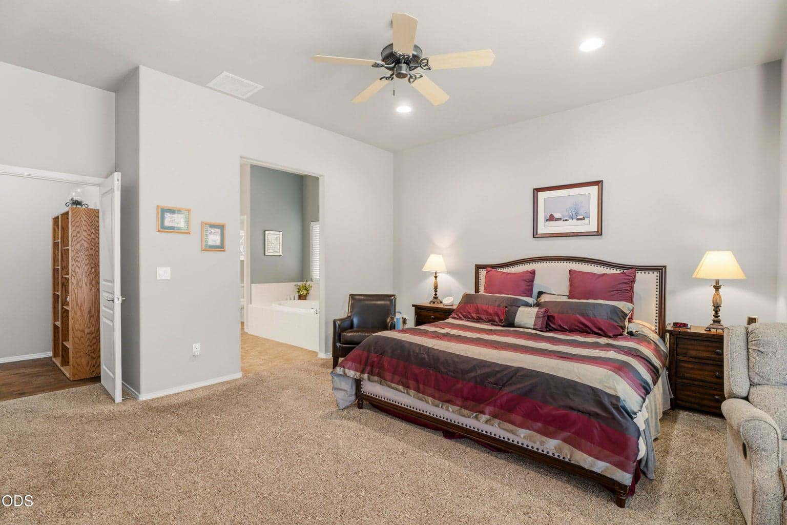 Photo of 880 Willet Lane 34 of 85