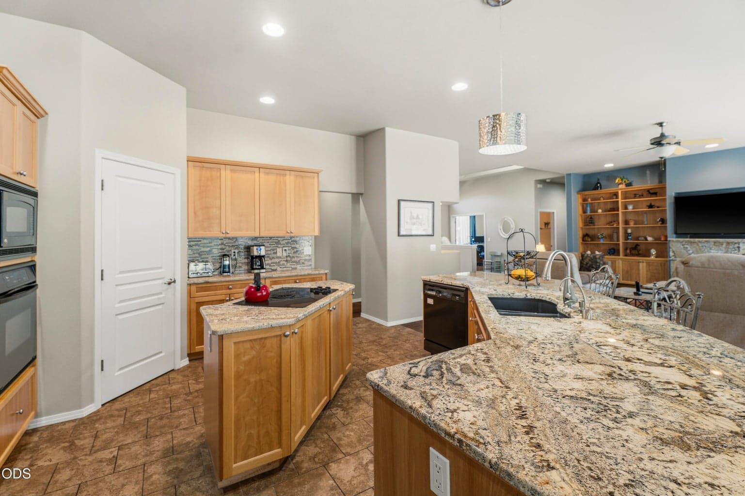 Photo of 880 Willet Lane 14 of 85