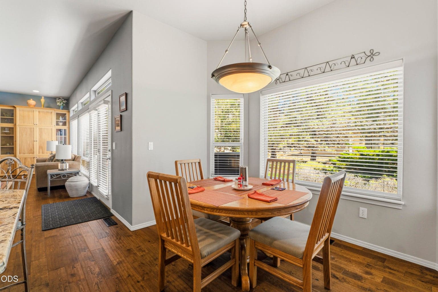 Photo of 880 Willet Lane 21 of 85