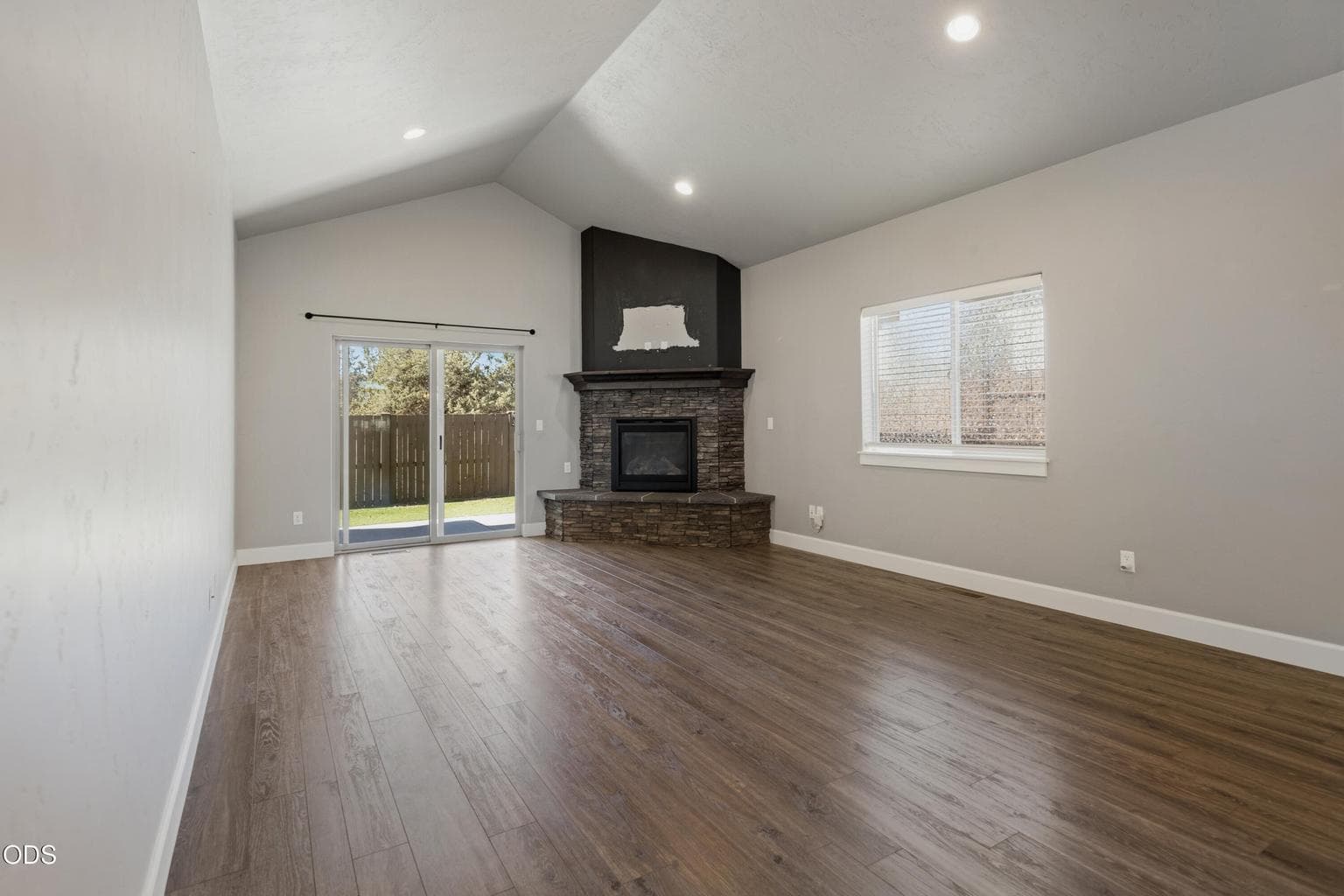 Photo of 2967 NE Marea Drive 8 of 22