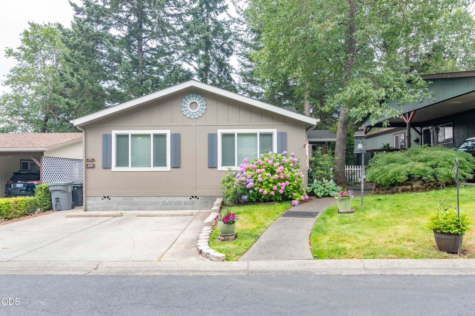 Photo of 219 Creekside 2 of 35