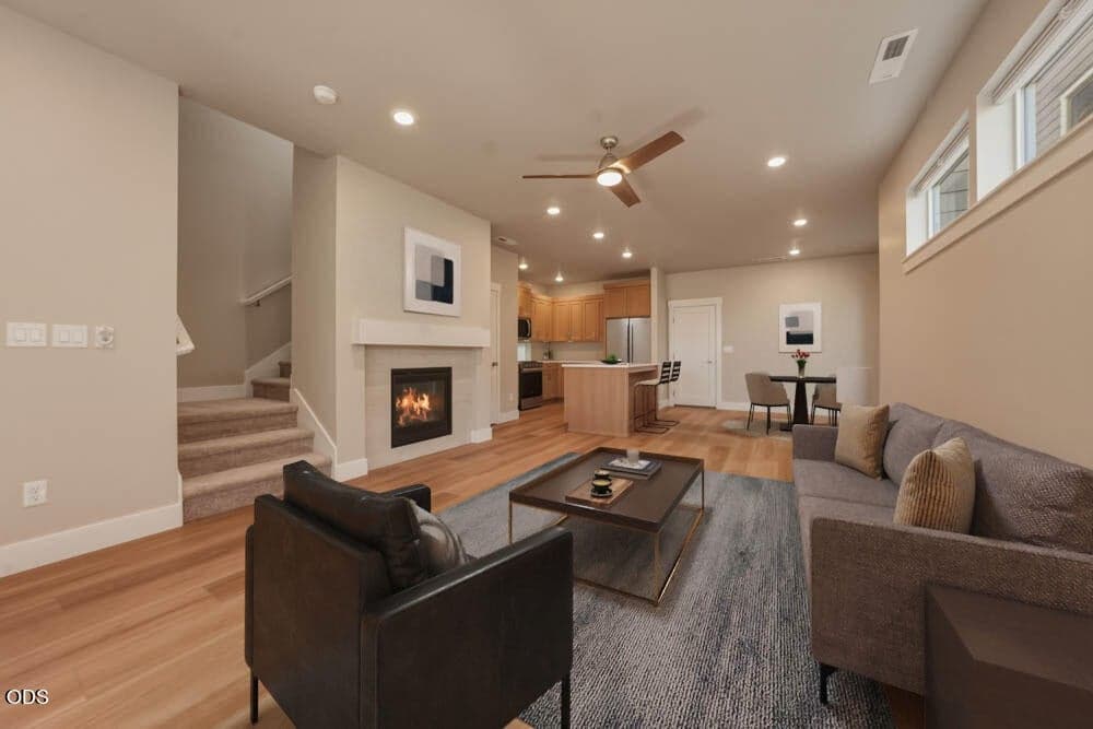 Photo of 3867 Petrosa 3 of 17