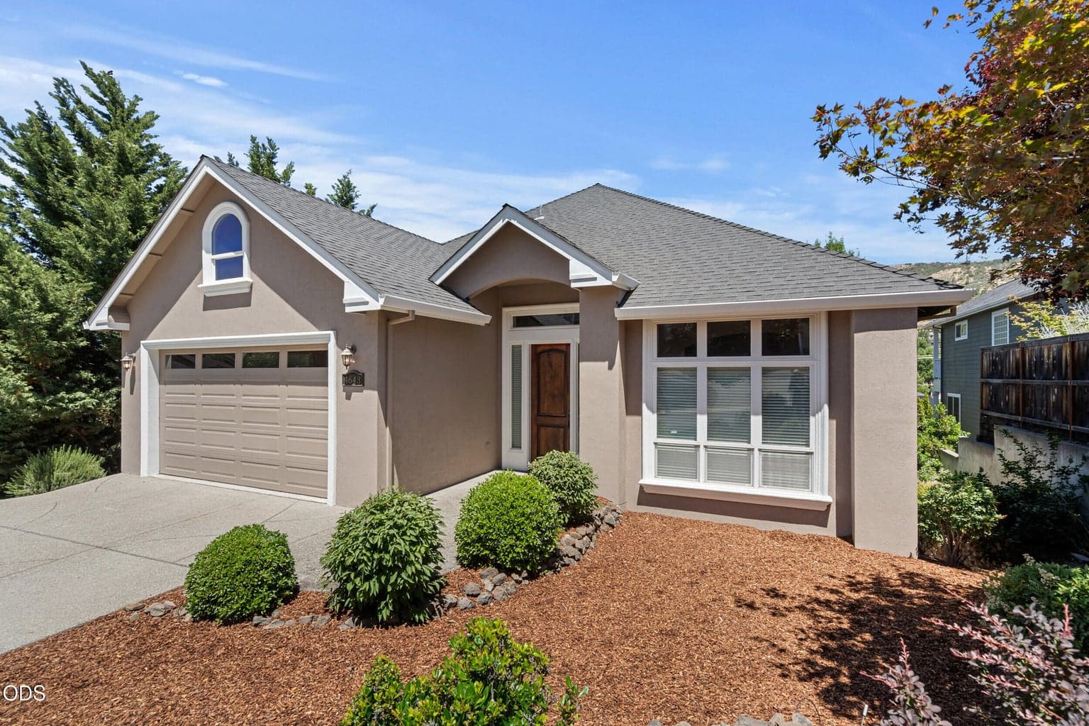 Photo of 4643 Hathaway 1 of 38
