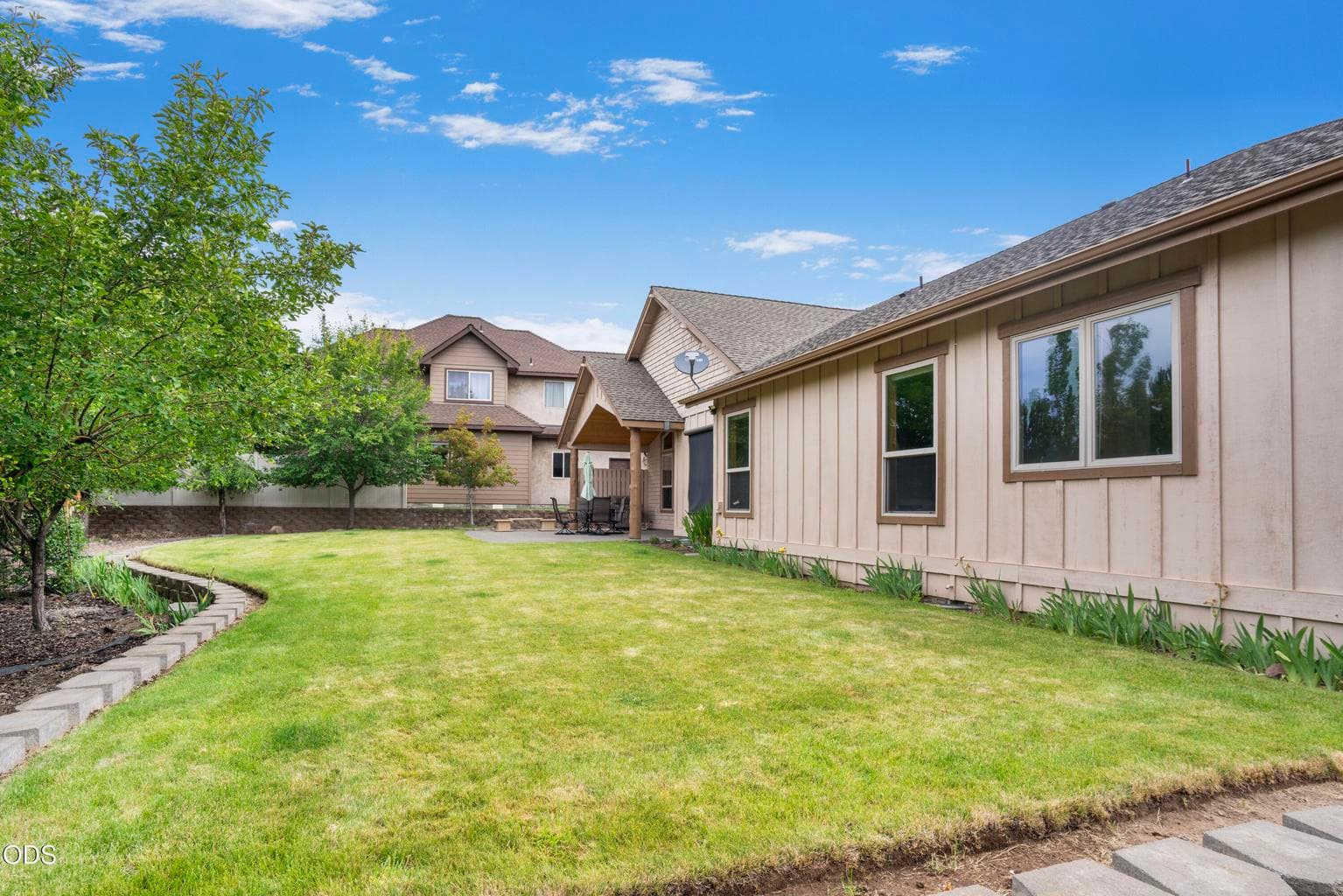 Photo of 3571 SW 36th Place 29 of 39