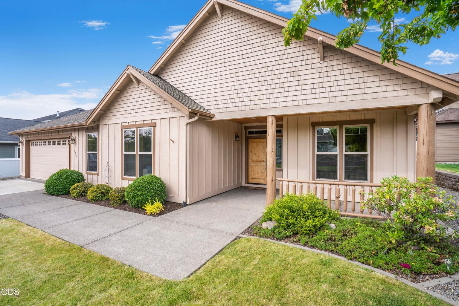 Photo of 3571 SW 36th Place 34 of 39