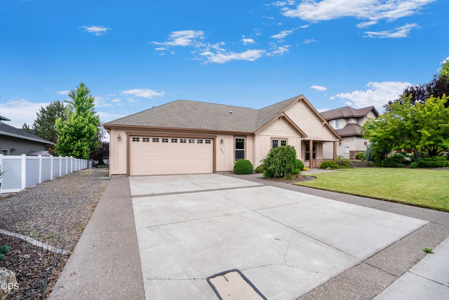 Photo of 3571 SW 36th Place 35 of 39