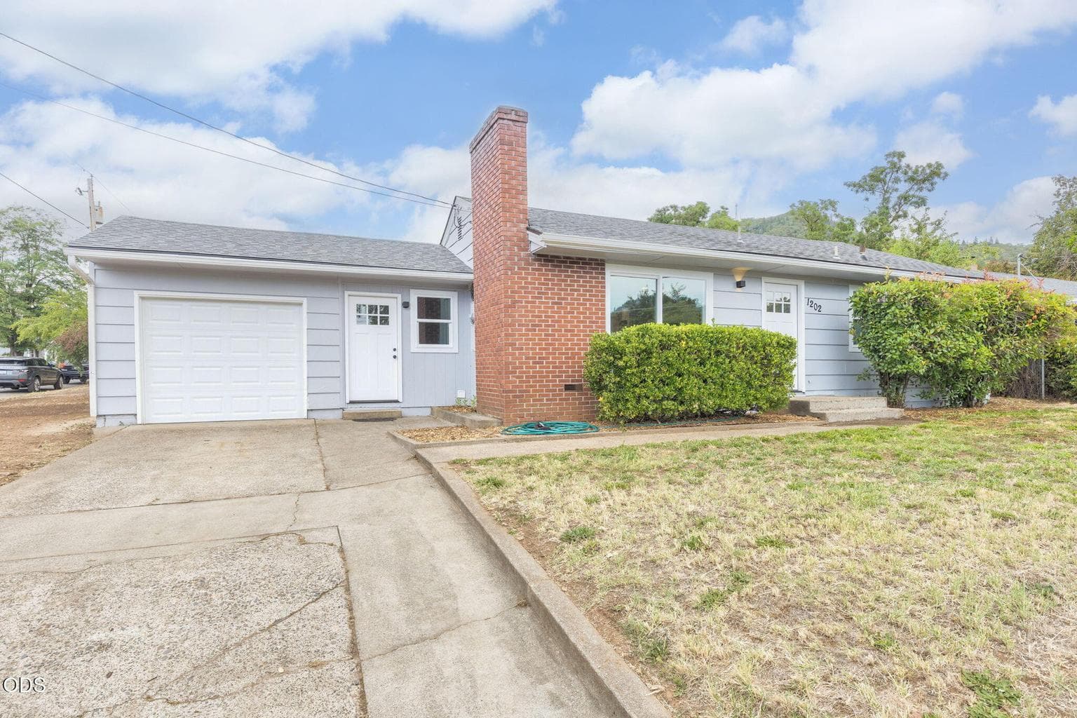 Photo of 1202 A 3 of 25
