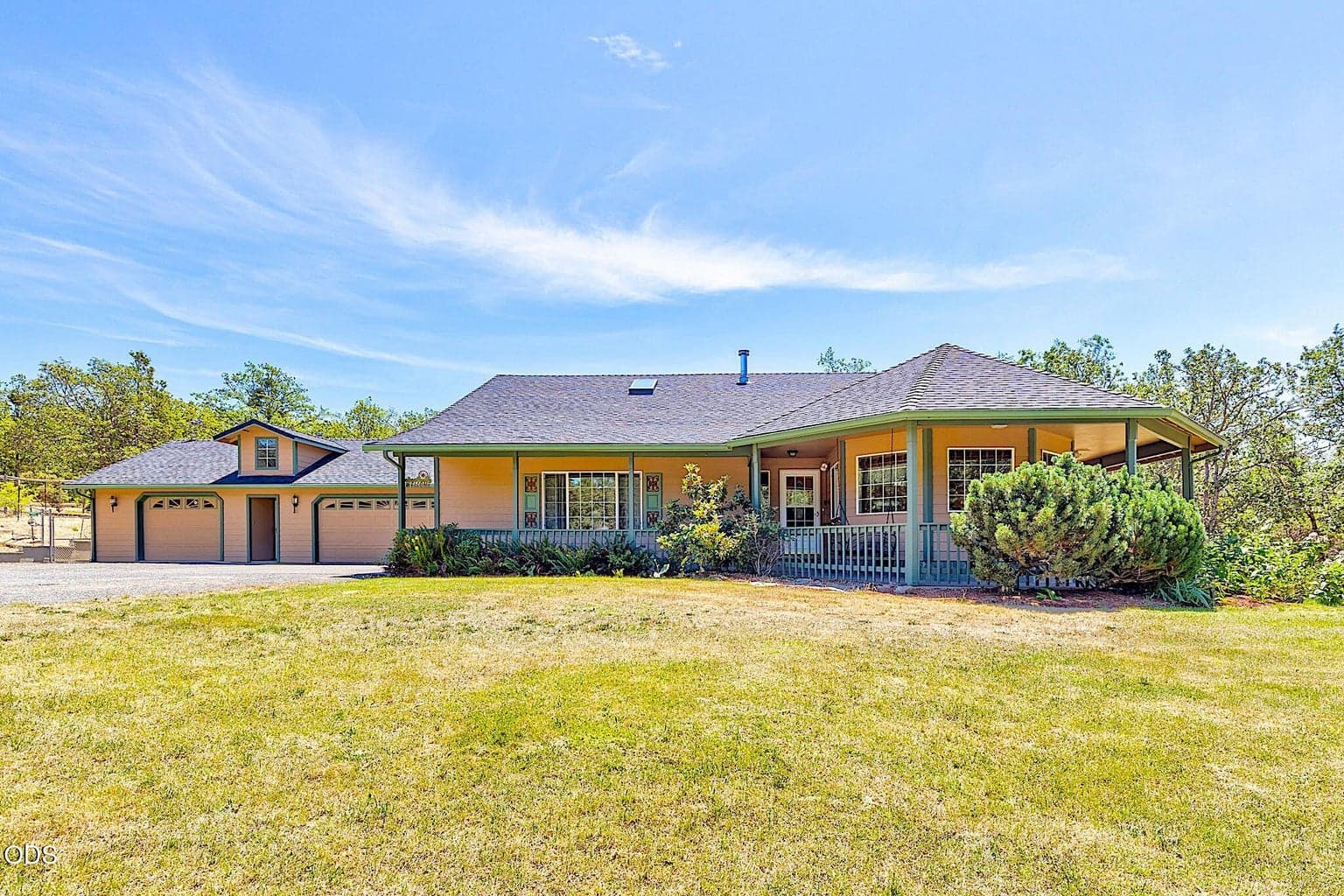 Photo of 371 Castle Creek 1 of 70