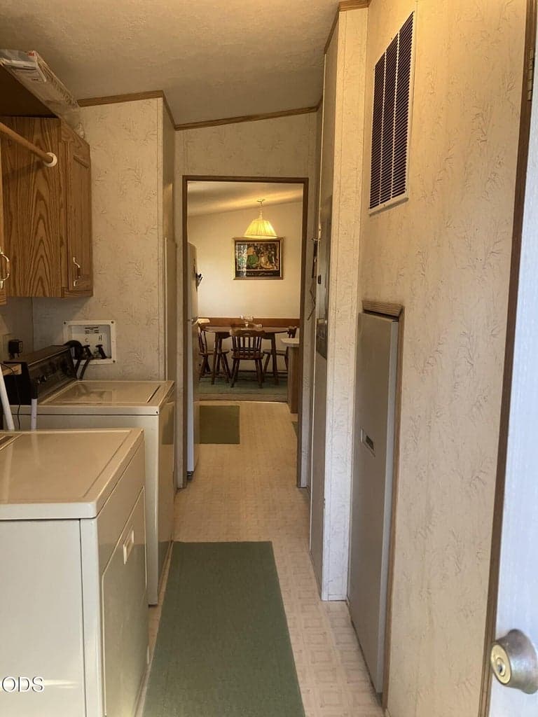 Photo of 16985 Whittier Drive 18 of 25