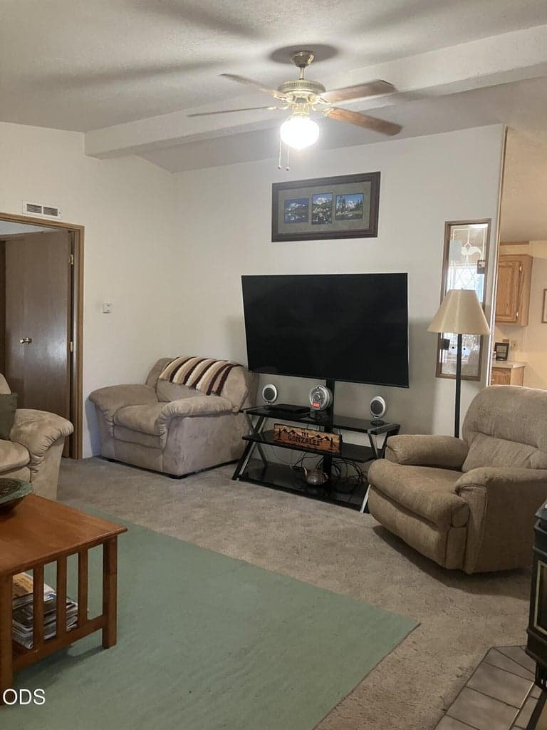 Photo of 16985 Whittier Drive 12 of 25