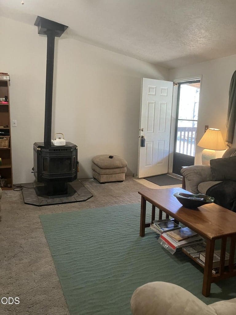 Photo of 16985 Whittier Drive 13 of 25
