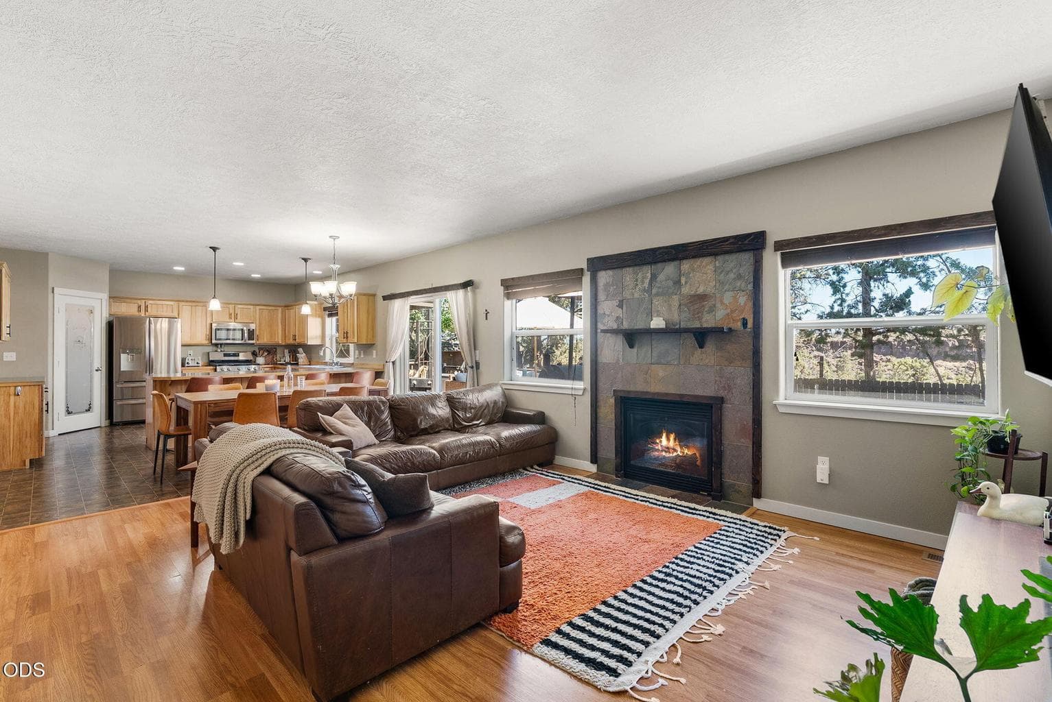 Photo of 2958 NW 19th Street 14 of 38