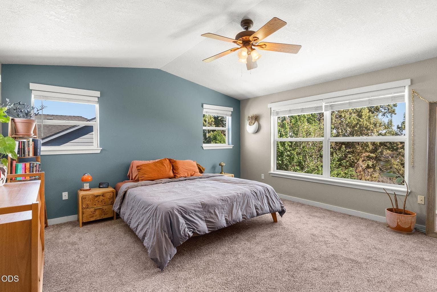 Photo of 2958 NW 19th Street 16 of 38