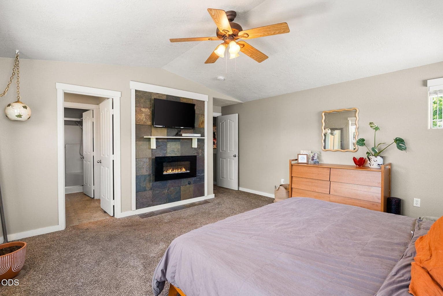 Photo of 2958 NW 19th Street 17 of 38