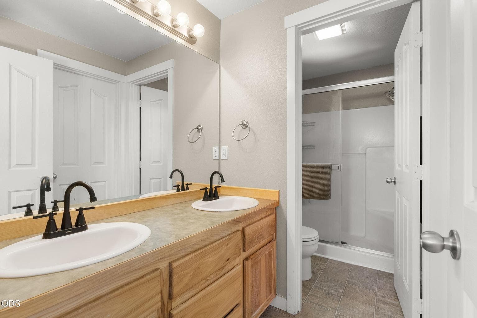 Photo of 2958 NW 19th Street 18 of 38