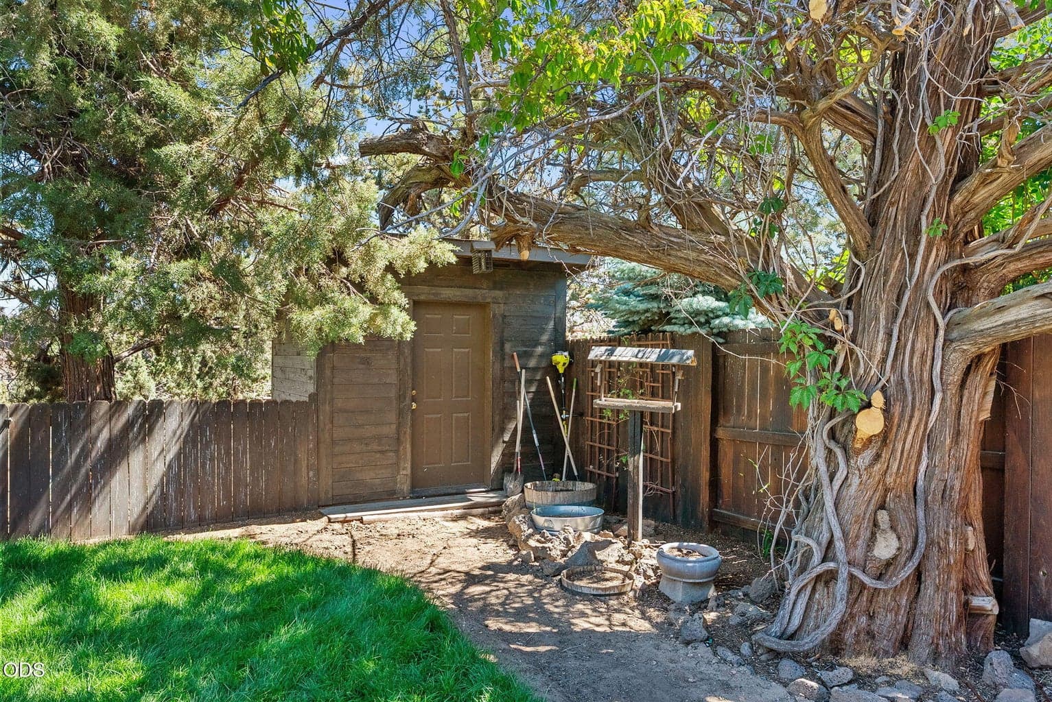 Photo of 2958 NW 19th Street 31 of 38