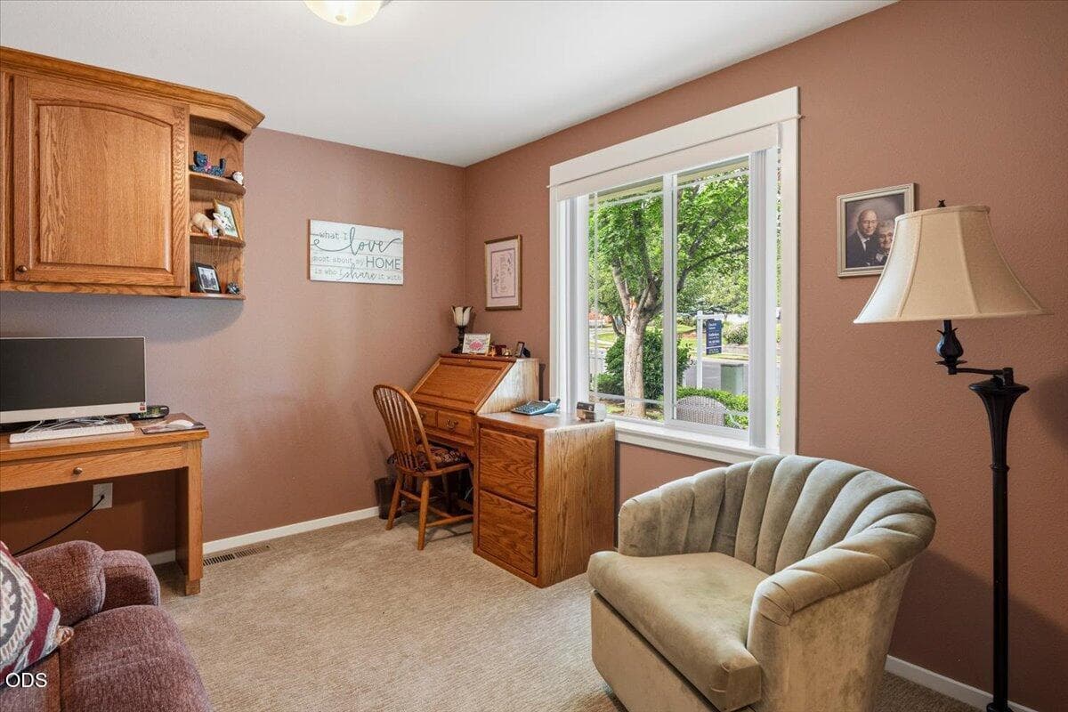 Built in cabinets and shelf.
