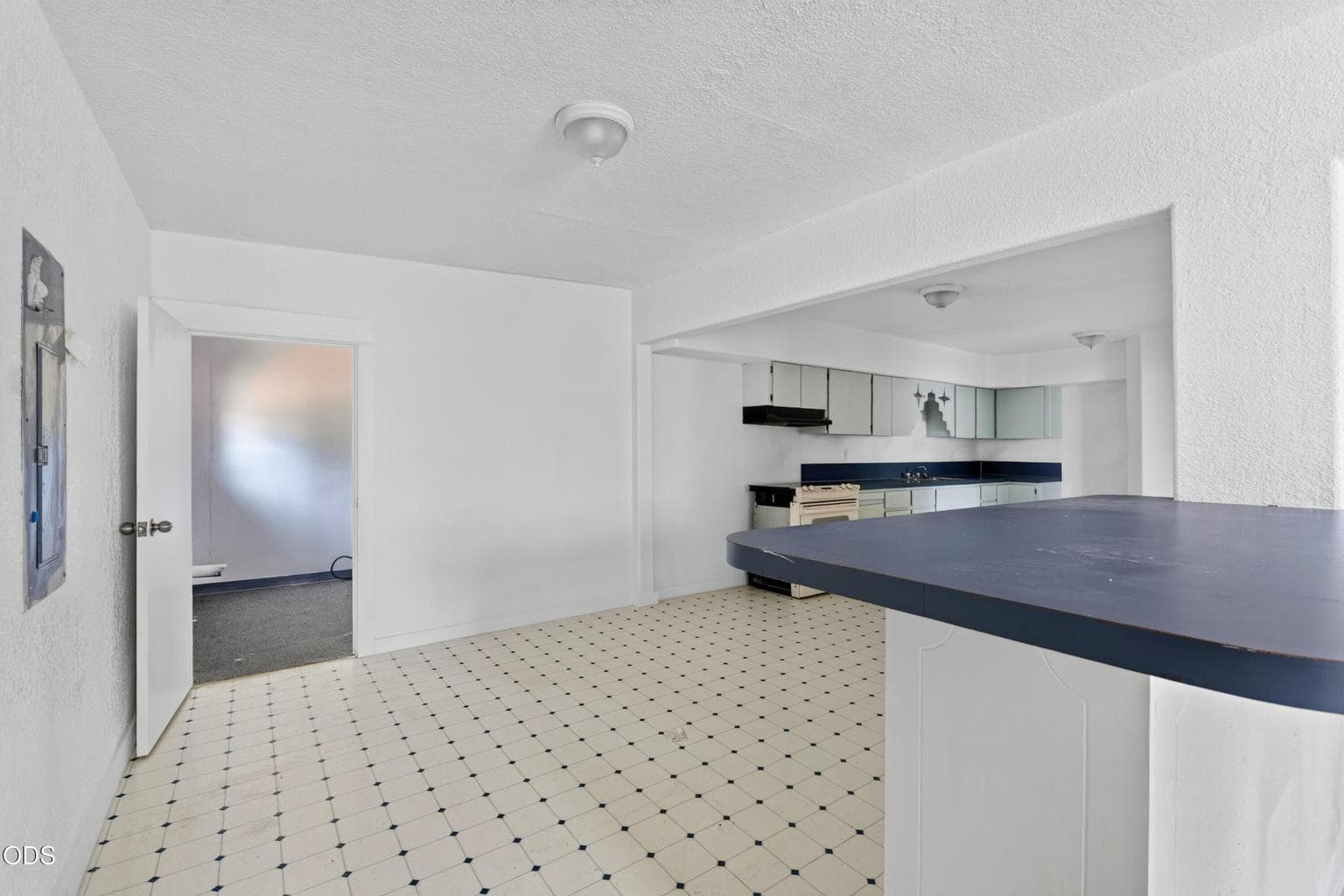 Complete Main Unit 1 dining