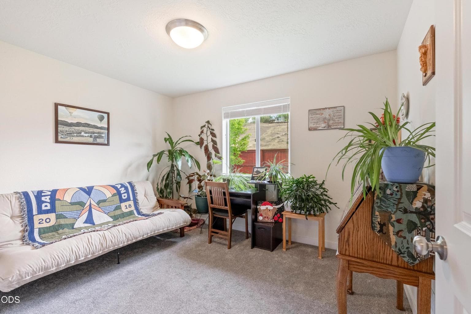 Photo of 1017 NE Crista Court 18 of 23