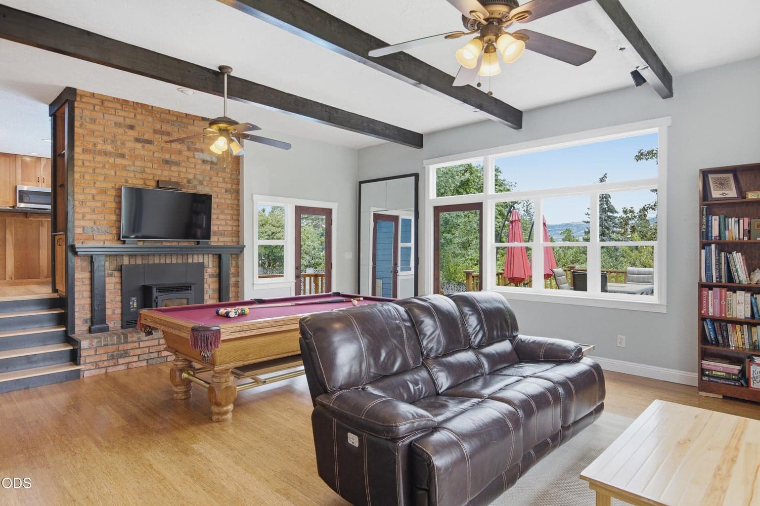 Photo of 565 Henley 4 of 58